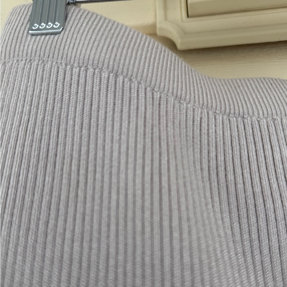 Abercrombie and Fitch Ribbed Knit Midi Skirt with Side Slit Size Small - Picture 5 of 8